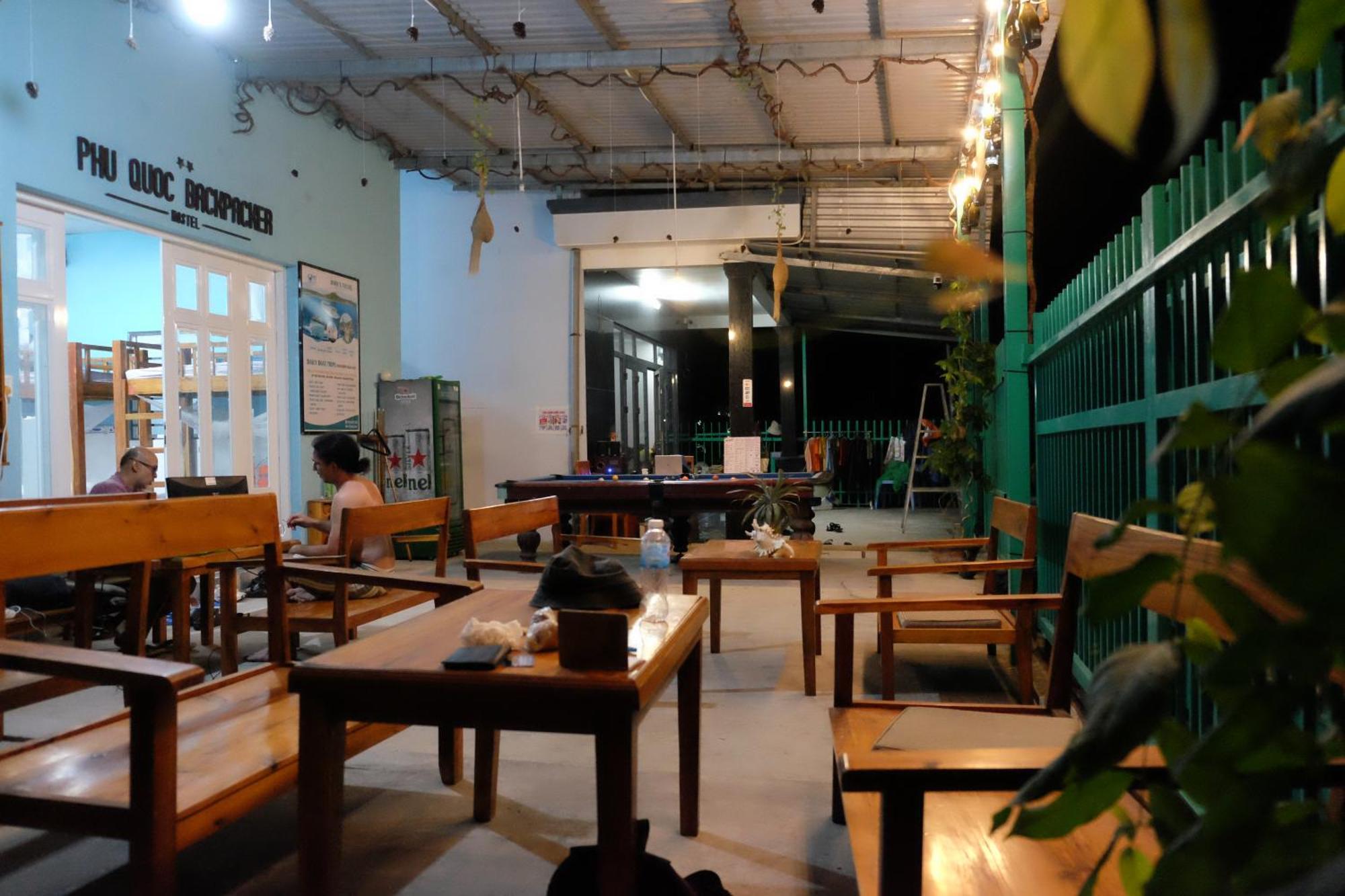 Hostel Phu Quoc Backpacker Zewnętrze zdjęcie